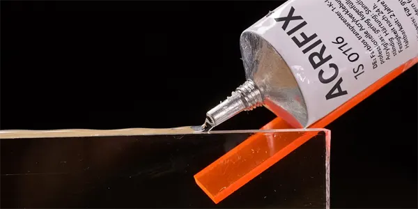 Applications of Solvent Adhesive